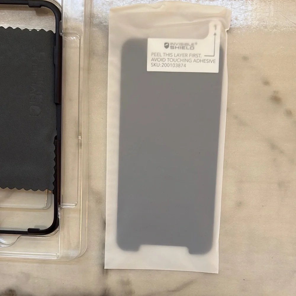 ZAGG Glass Elite Privacy Screen Protector for iPhone 11 Pro/XS/X - Black